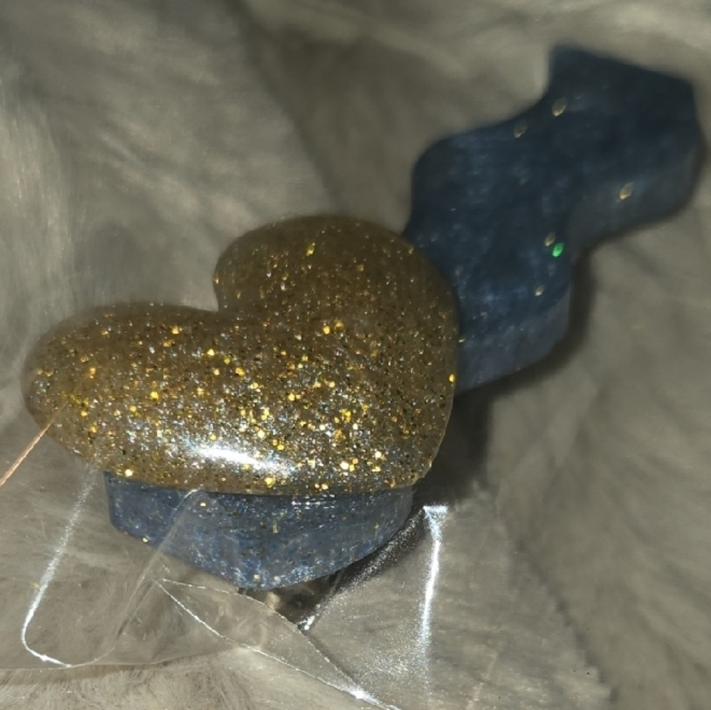 Elegant Gold and Blue Heart Hair Accessory - Picture 6 of 6